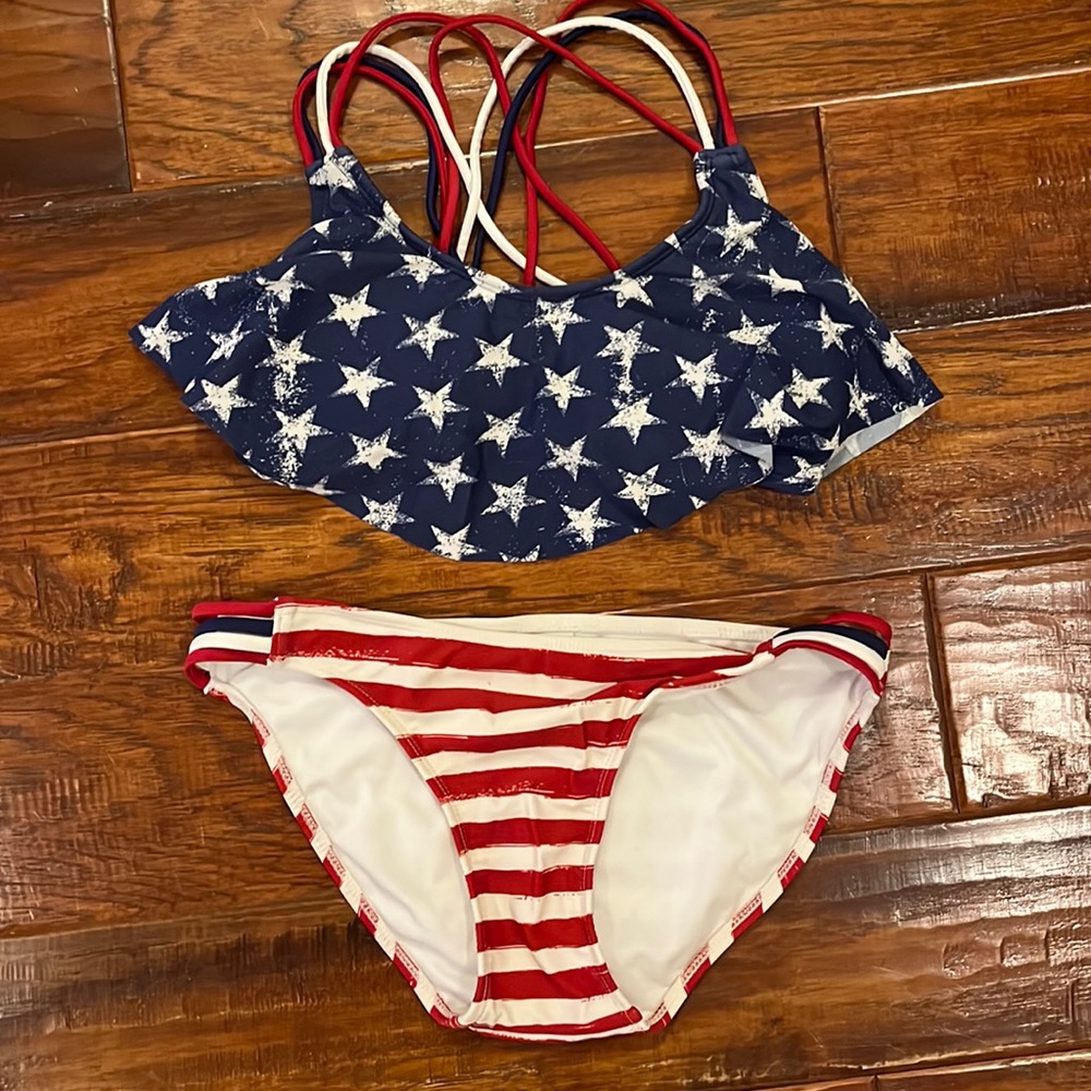 Xhilaration Girl’s Red, White, Blue Bikini. Size Size M Bottoms/Size S Top.